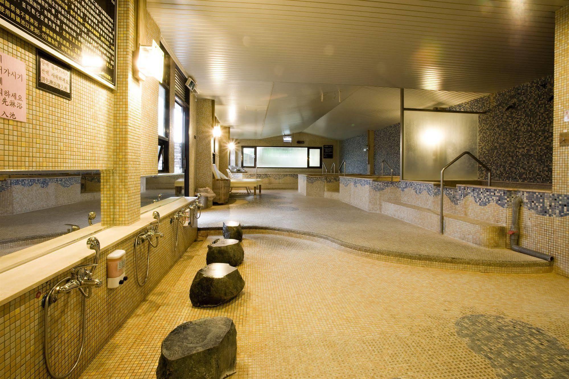 Chat Hot Spring Resort Ťi-lung Exteriér fotografie