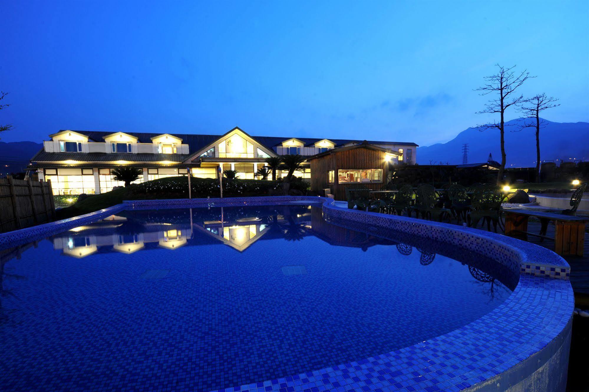 Chat Hot Spring Resort Ťi-lung Exteriér fotografie