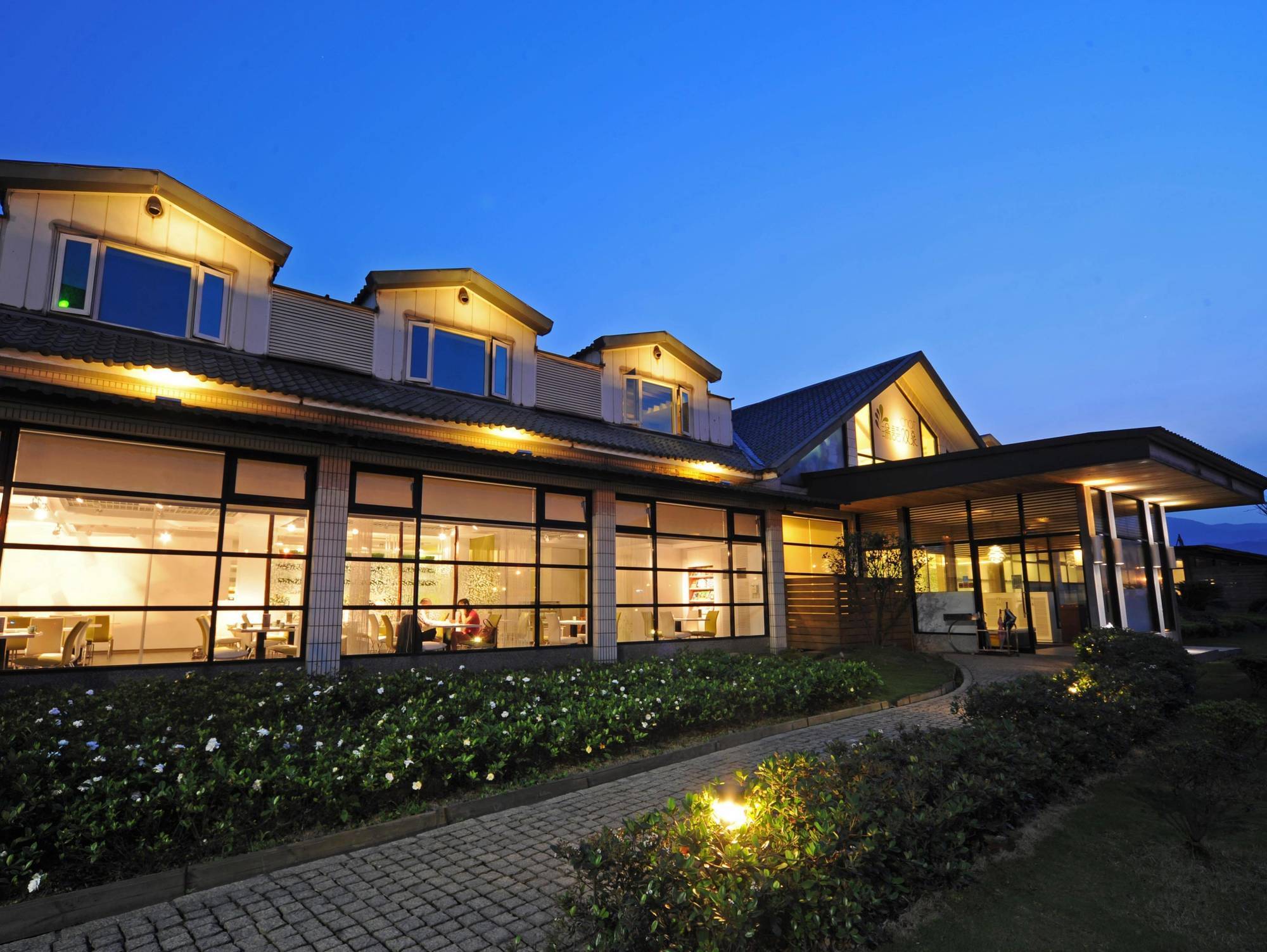 Chat Hot Spring Resort Ťi-lung Exteriér fotografie